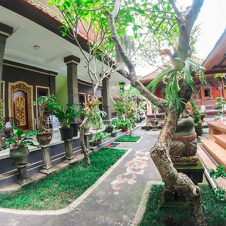 Jungut Inn Ubud Buitenkant foto